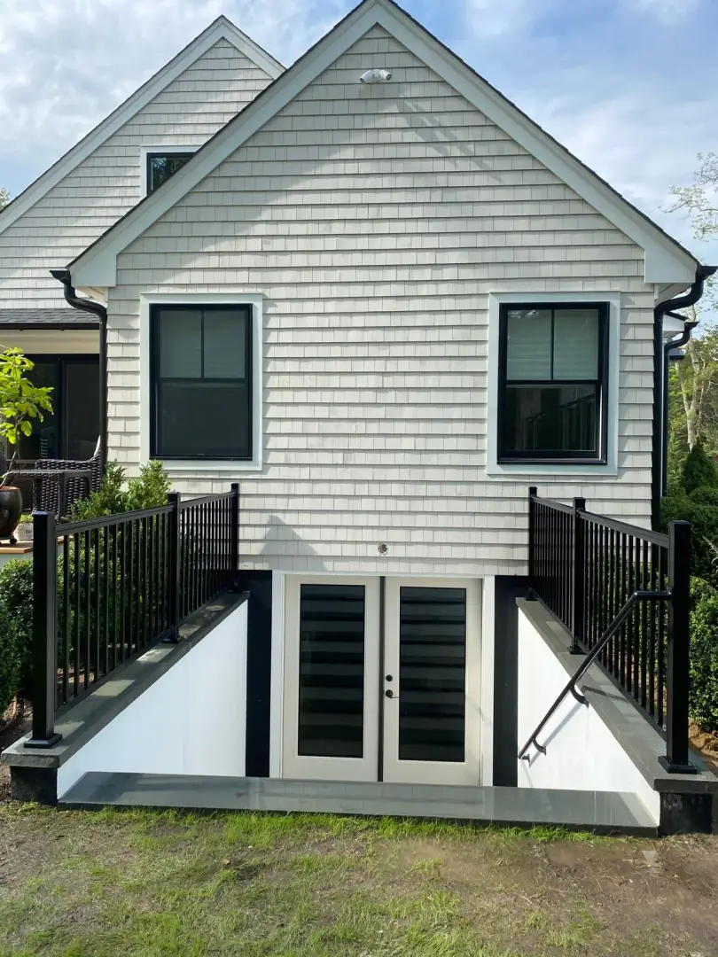 Aluminum fence