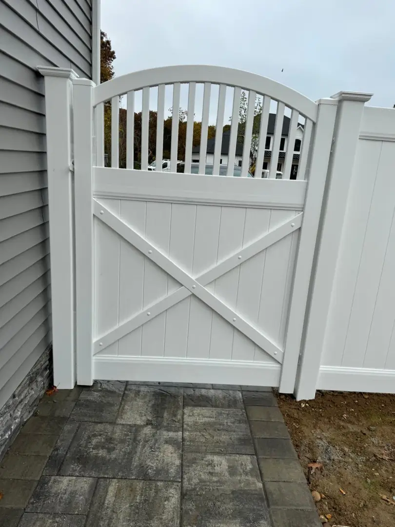 Aluminum fence